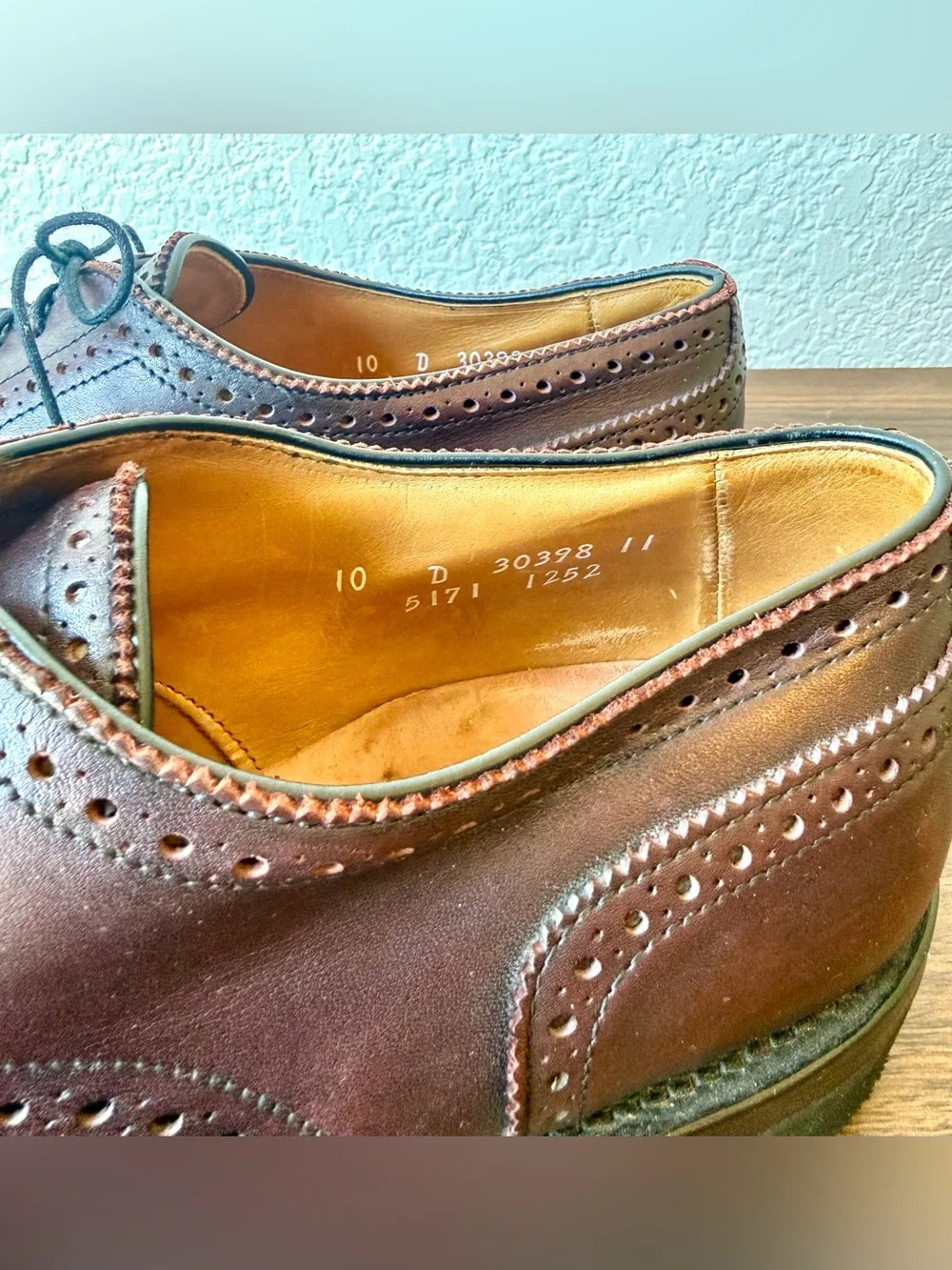 Allen Edmonds Brown/Burgundy Leather Brogue Cap-Toe Oxfords Size 10 D